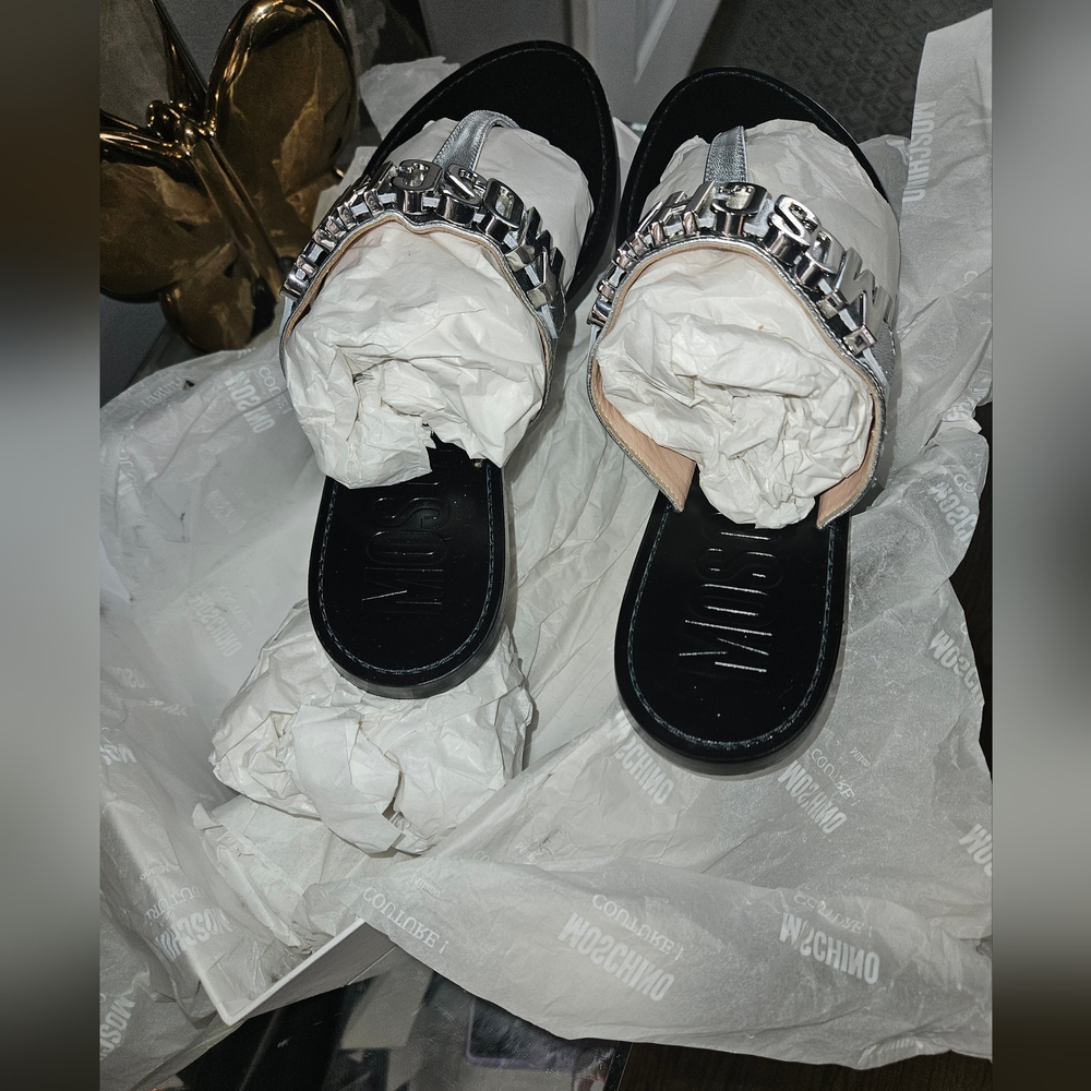 MOSCHINO T-STRAP SLIDE - Picture 3 of 6